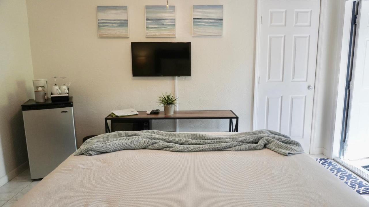 4145 By The Sea & 3*